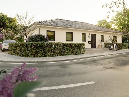 Moderner Bungalow an einer ruhigen Straße zeigt die Bedeutung eines geprüften Baugrunds für Qualität und Sicherheit beim Hausbau in Aachen und Düren