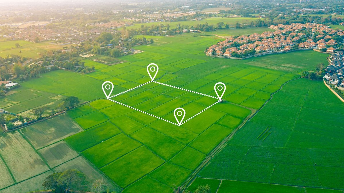 Ein Grundstück ist der erste Schritt ins Eigenheim.