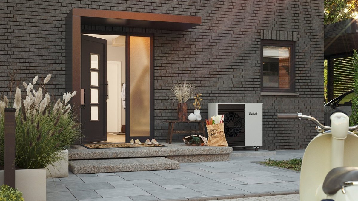 Flair 152 RE – Eingangsbereich mit effizienter Wärmepumpe für nachhaltiges und energieeffizientes Bauen